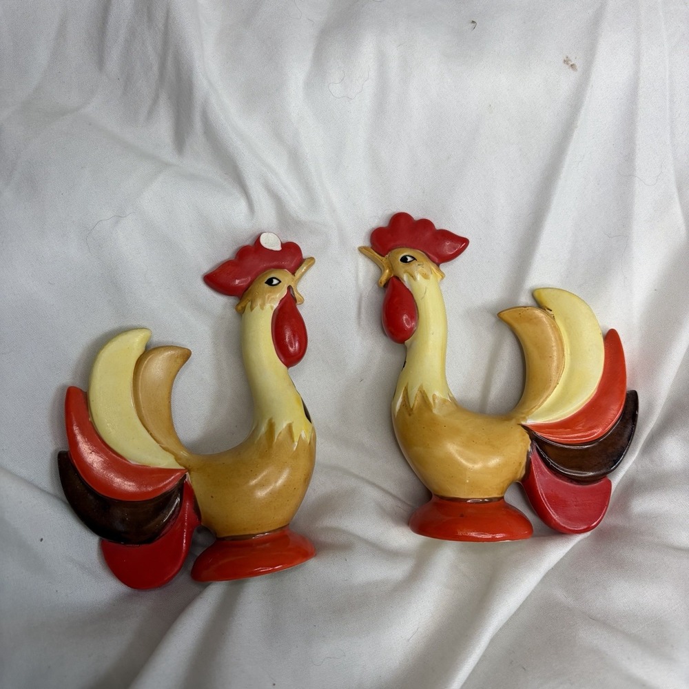 Vintage Holt Howard Rooster Salt and Pepper Shakers w/stoppers 1960